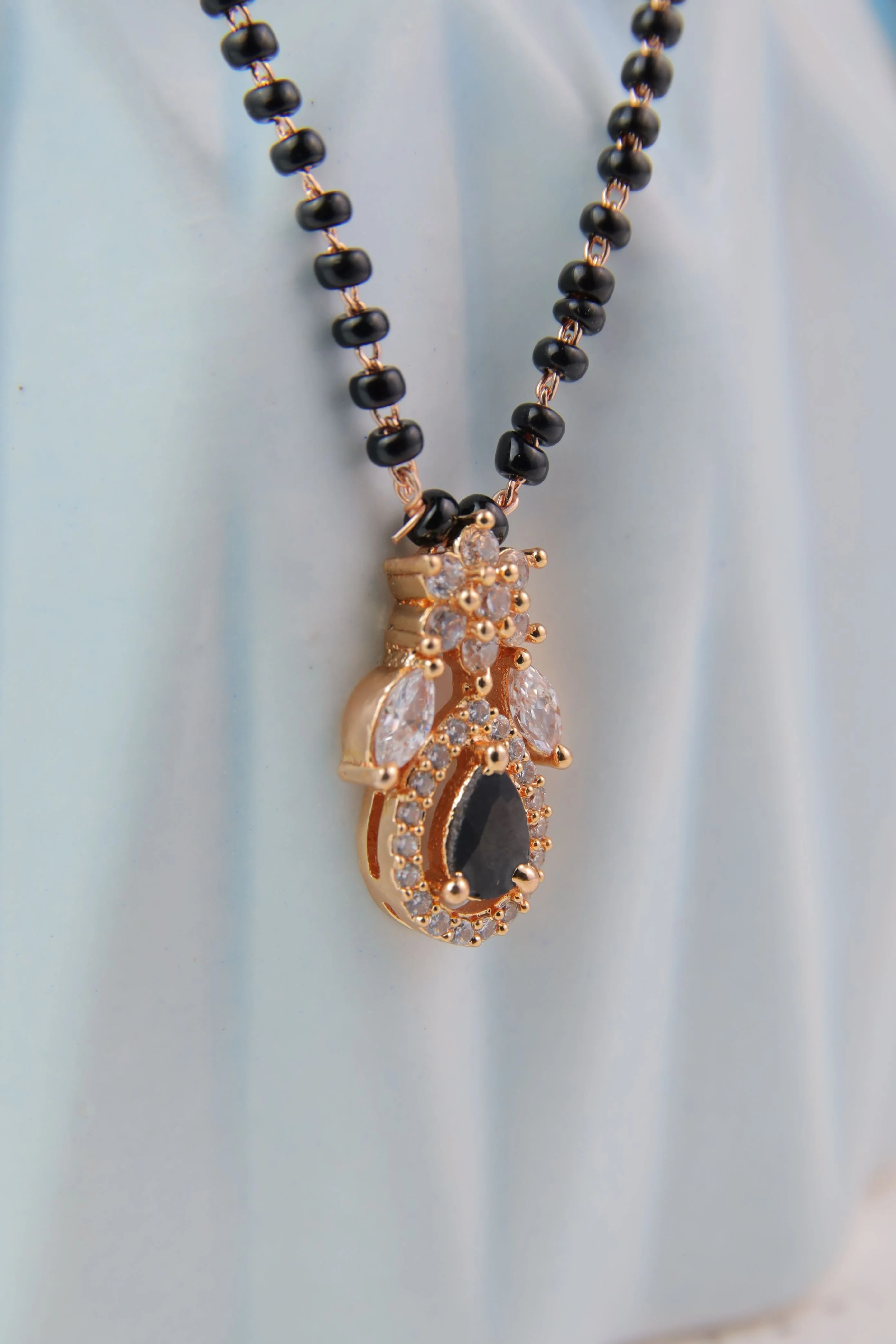 Aanya Mangalsutra - Image 6
