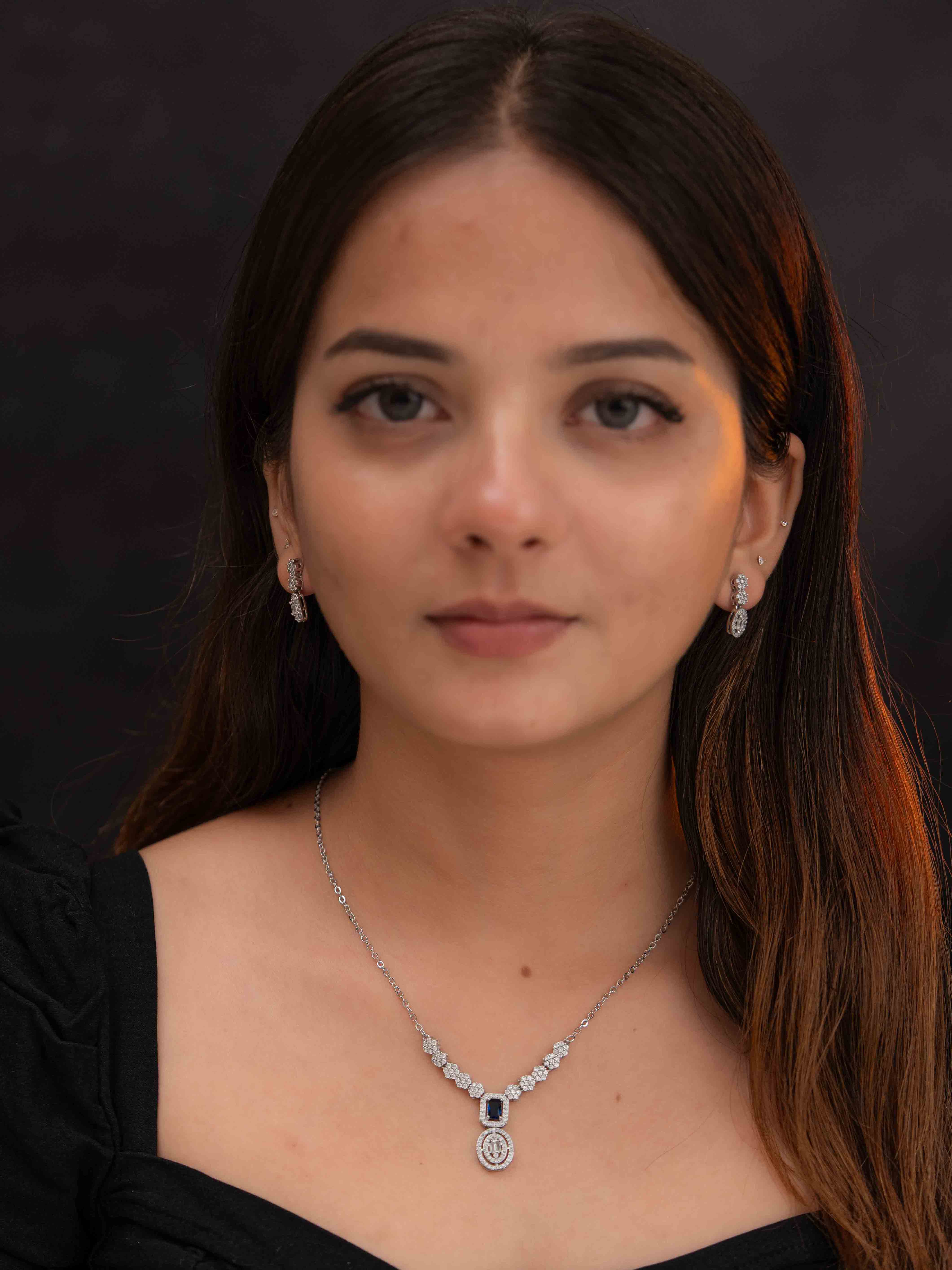 Vela Silver Necklace Set - Image 3