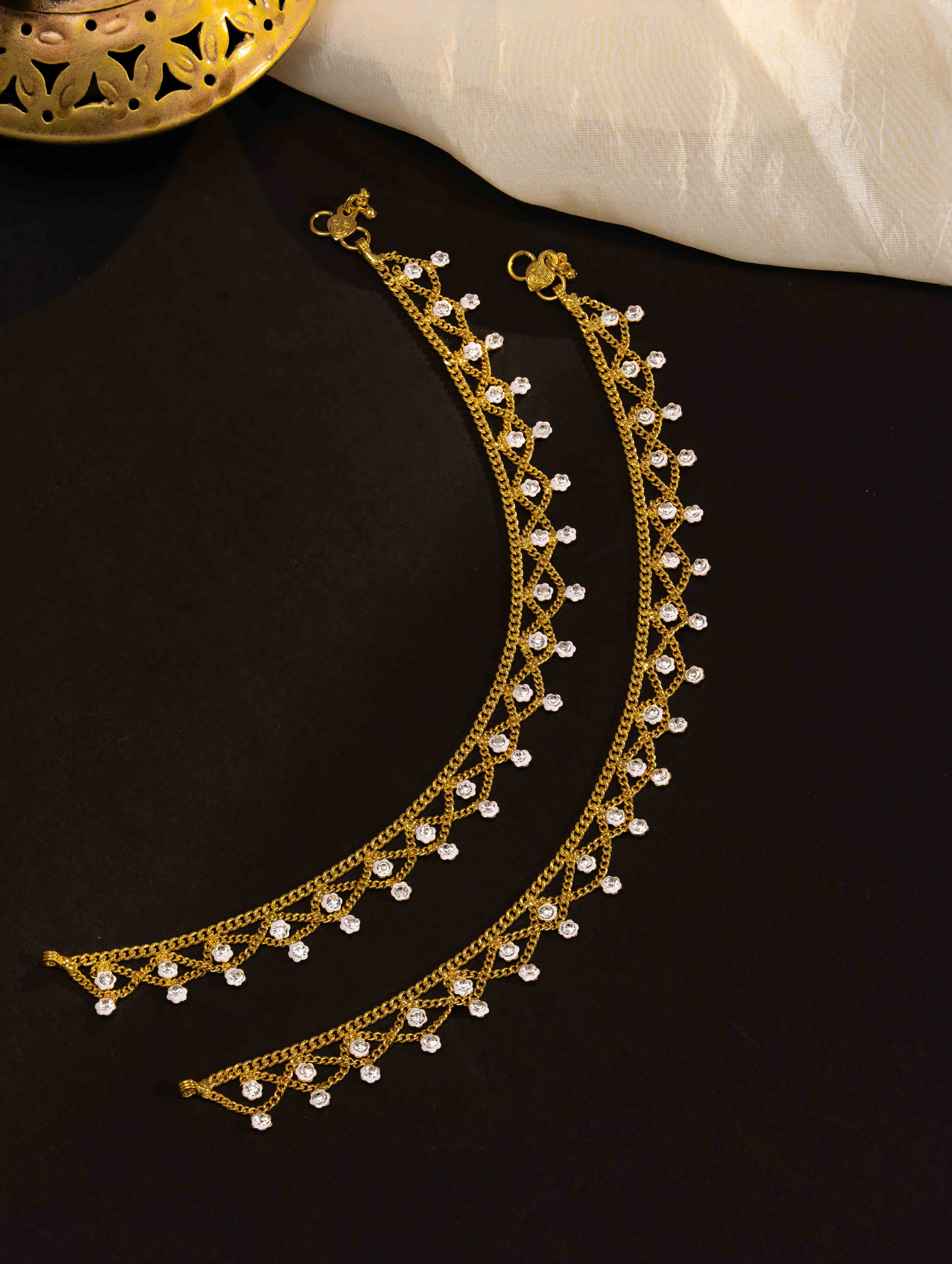 Nisha Gold Payal ( Set of 2 ) - Image 3