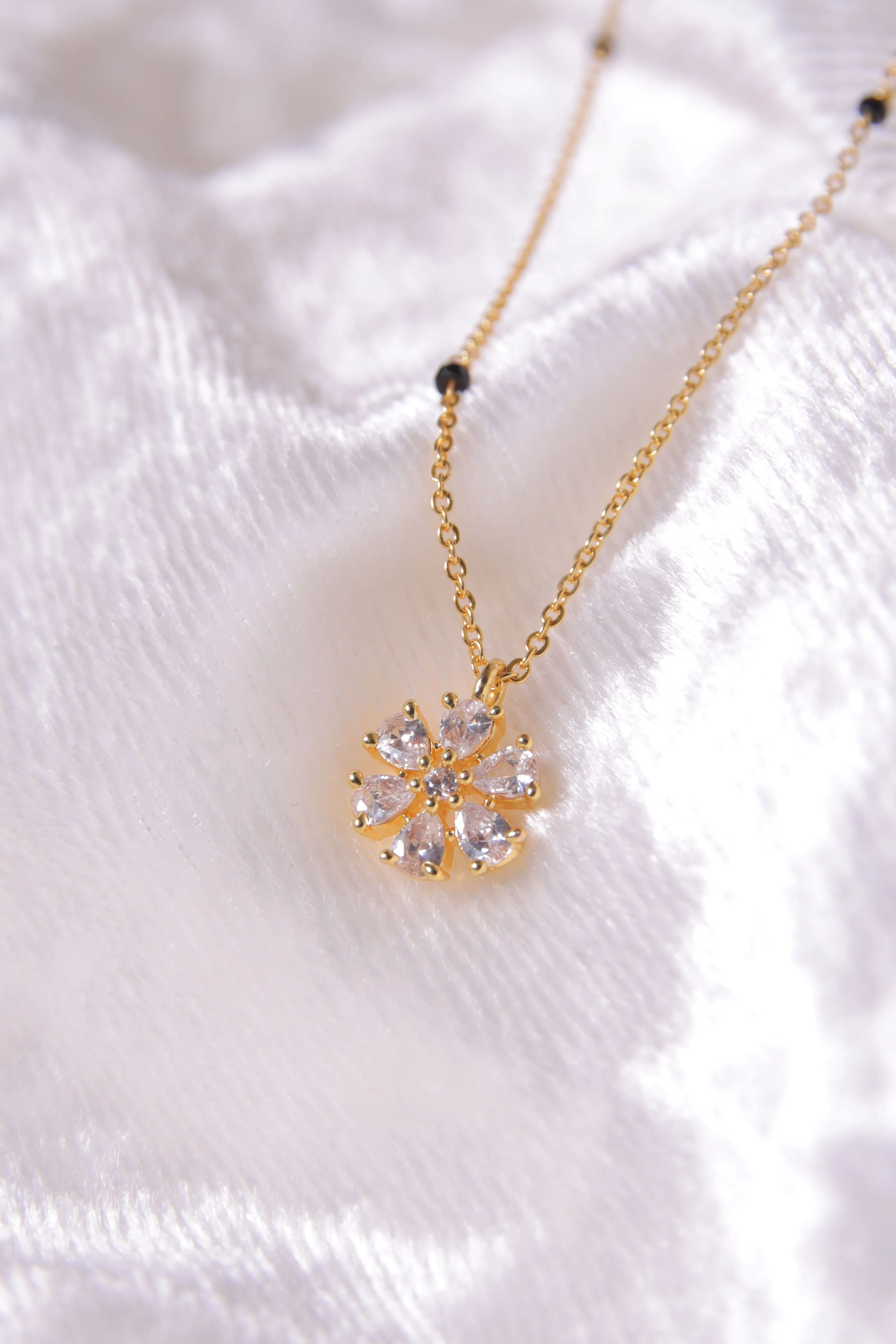 Tanvi Mangalsutra - Image 6