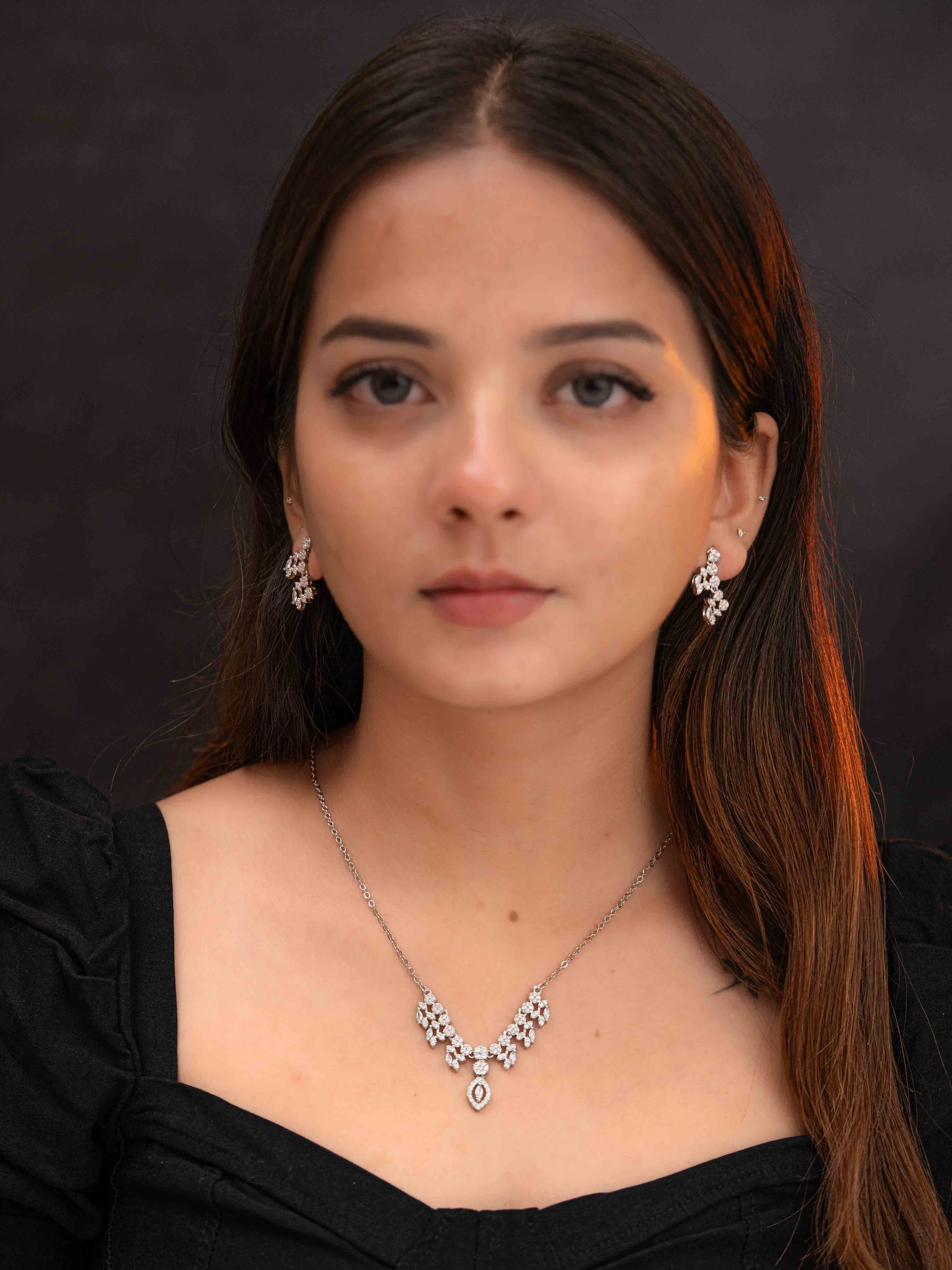 Ojasvi Silver Necklace Set - Image 3