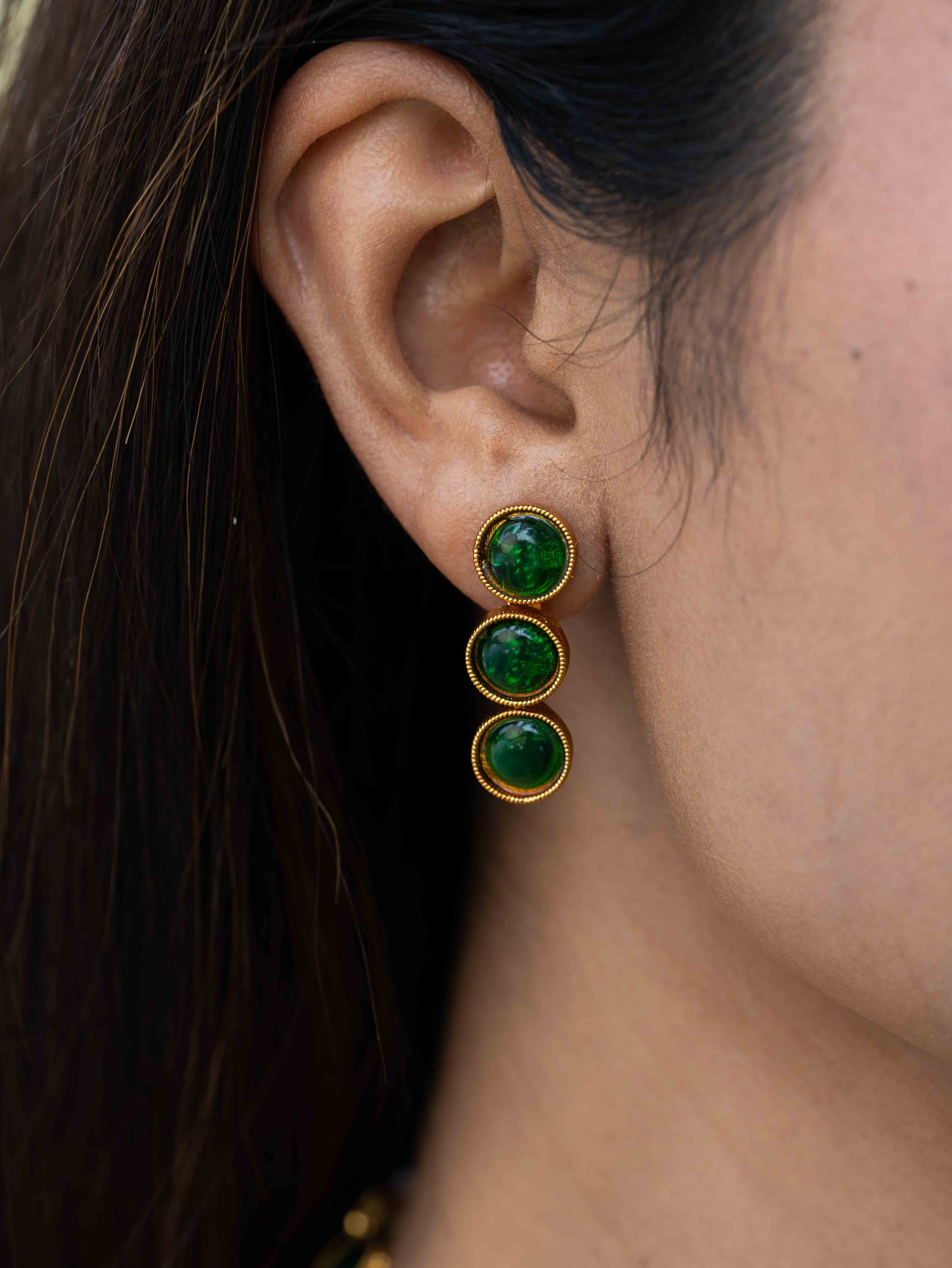 Meherika Gold look necklace Set ( Dark Green) - Image 5