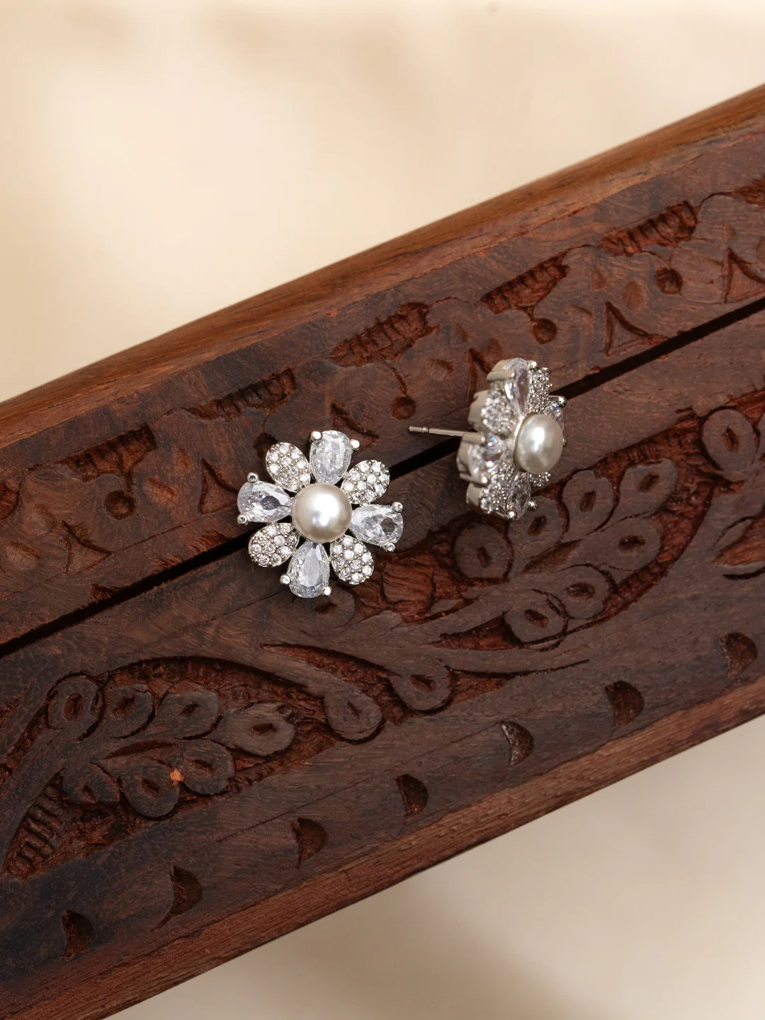 Nooriya Earrings - Image 3