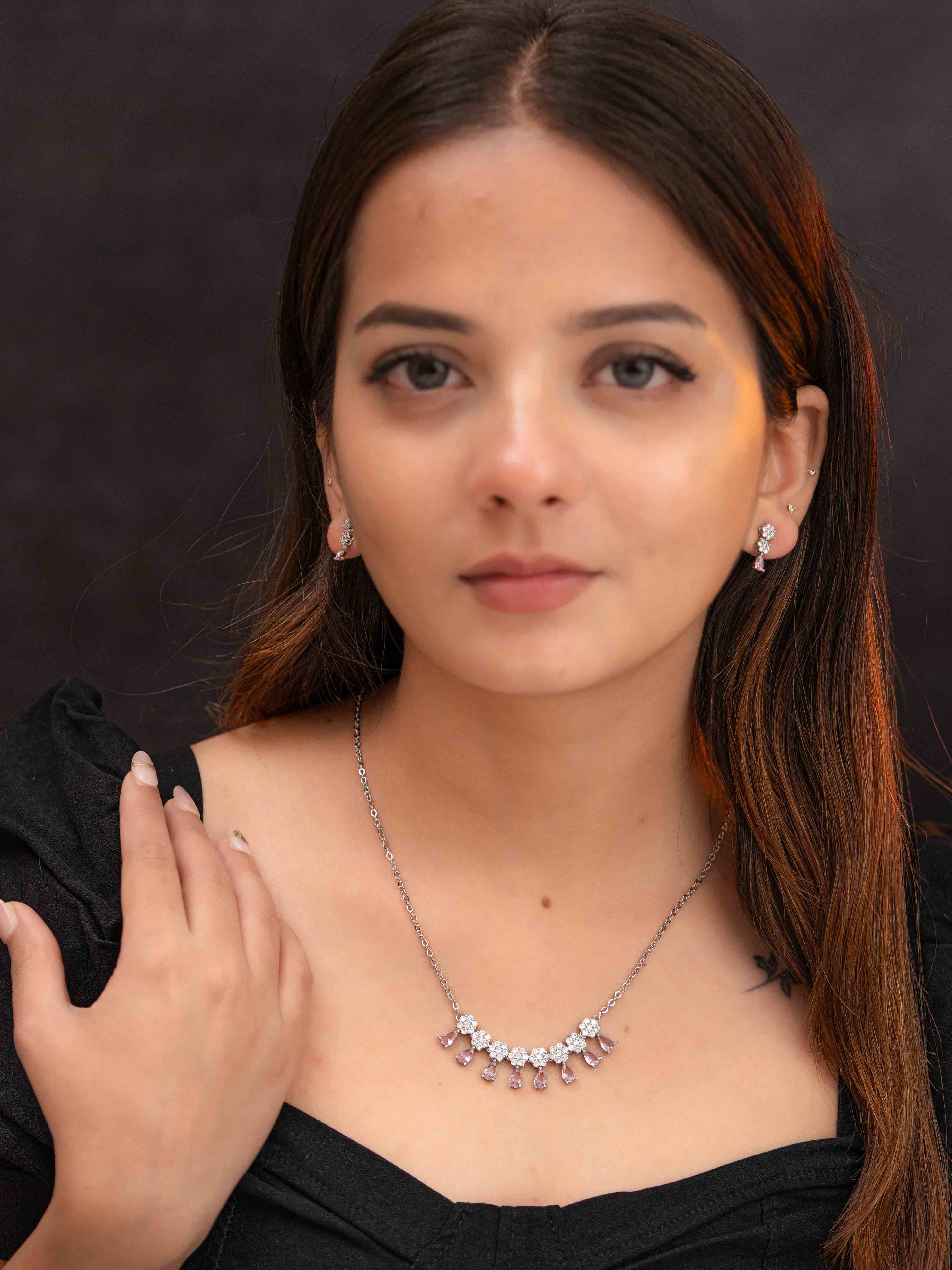 Densi Silver Necklace Set - Image 4