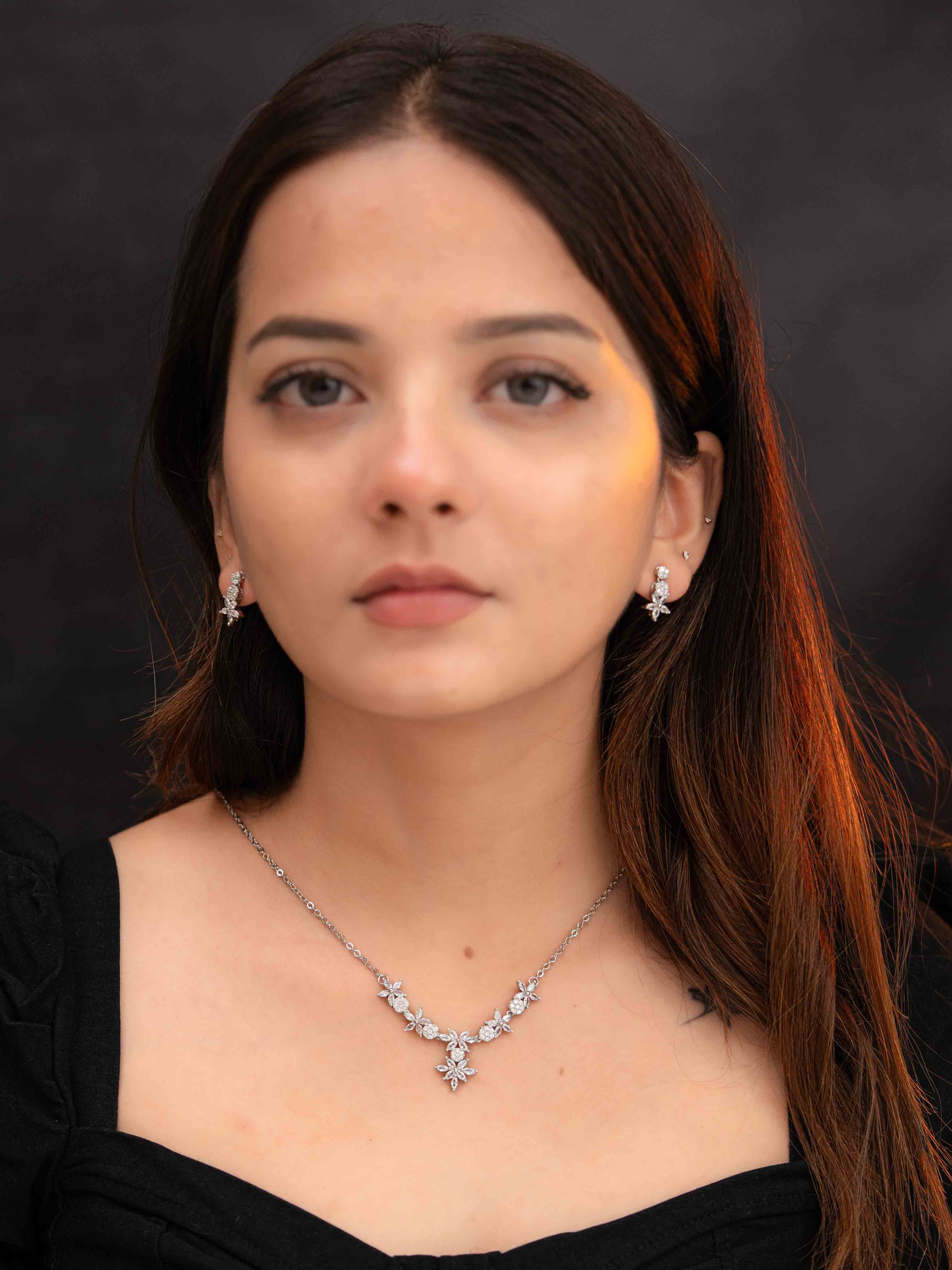 Velora Silver Necklace Set - Image 3