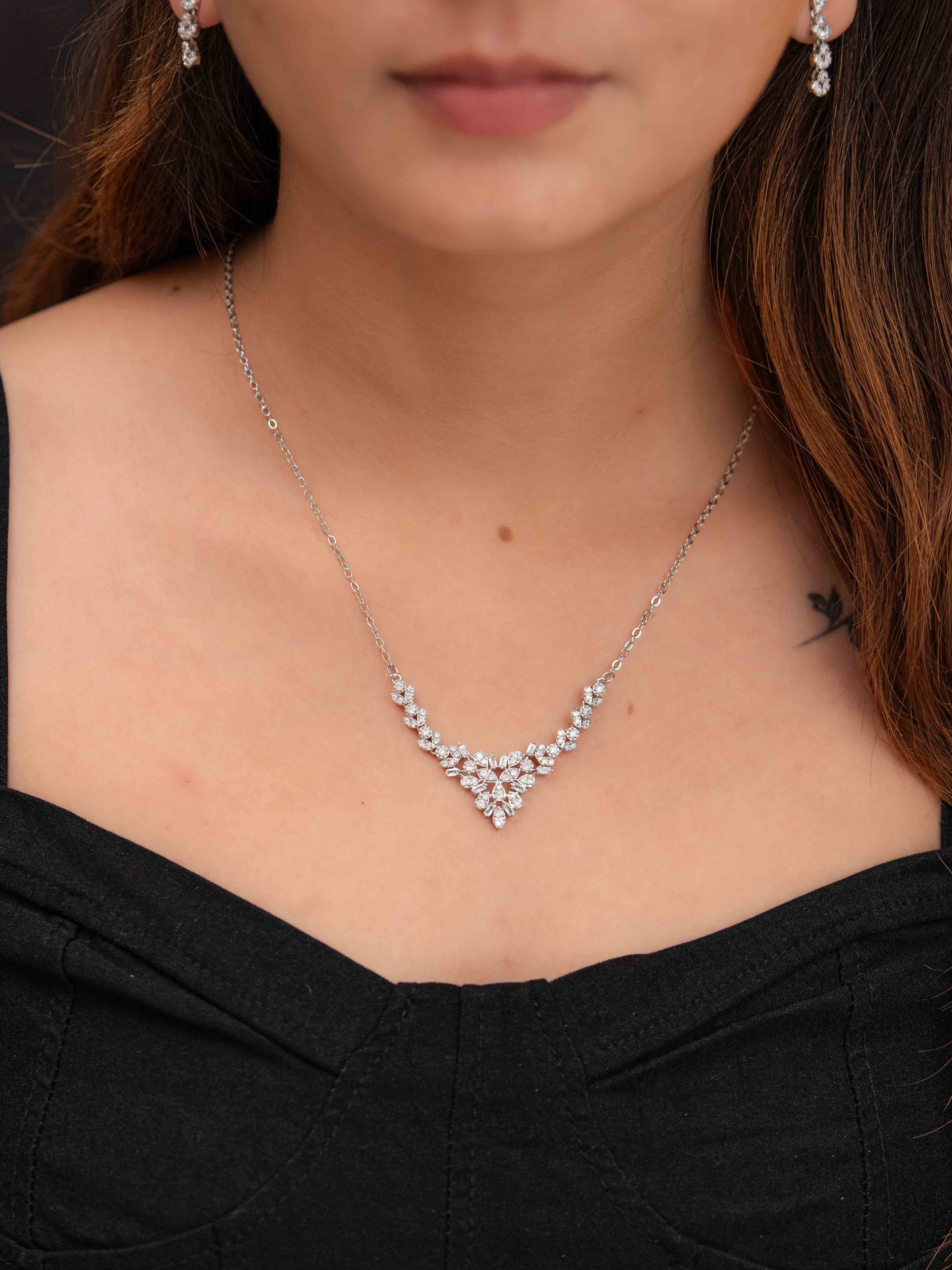 Ishani Silver Necklace Set - Image 2