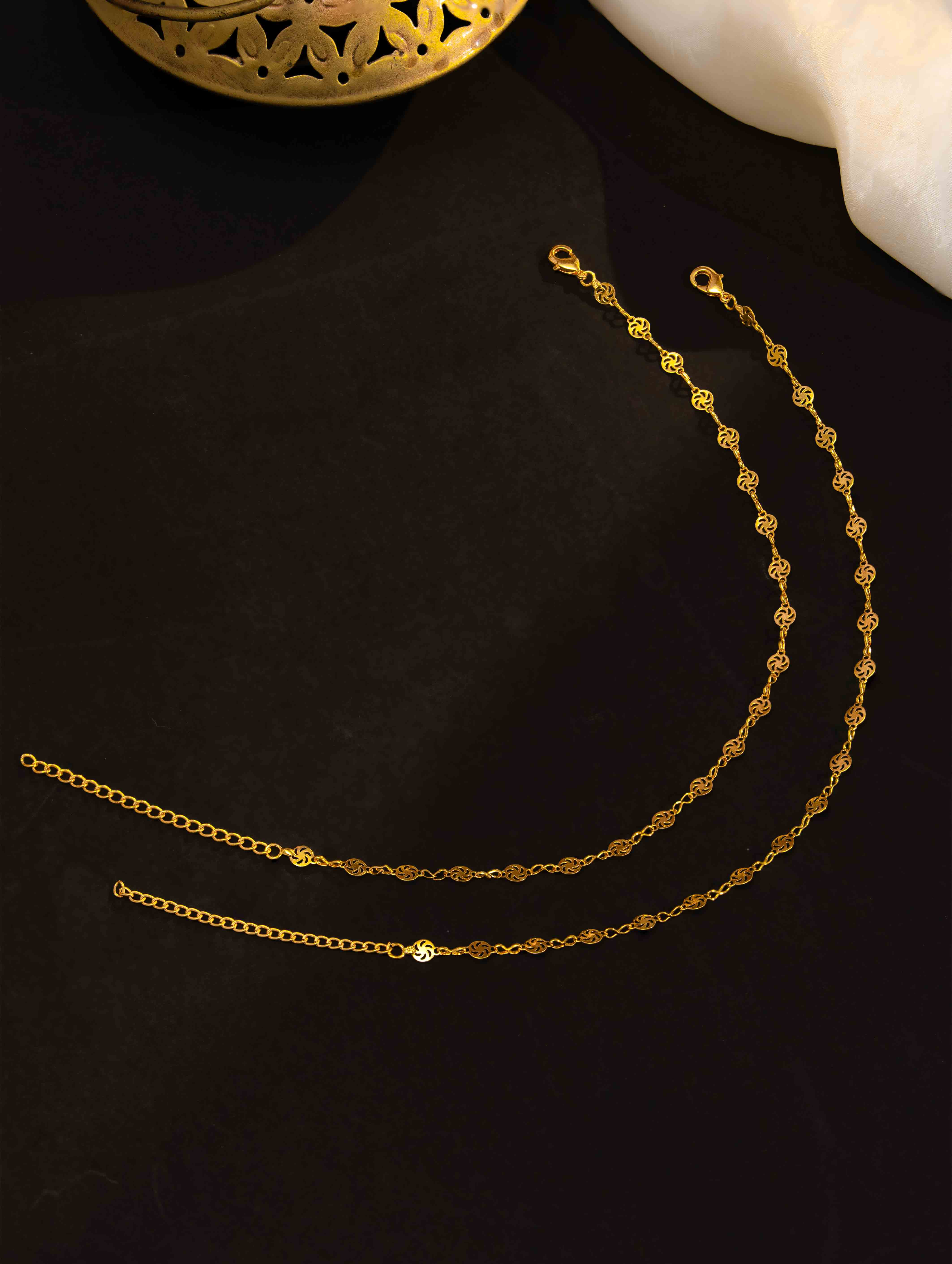 Aarohi Gold Payal. (  Set of 2) - Image 2