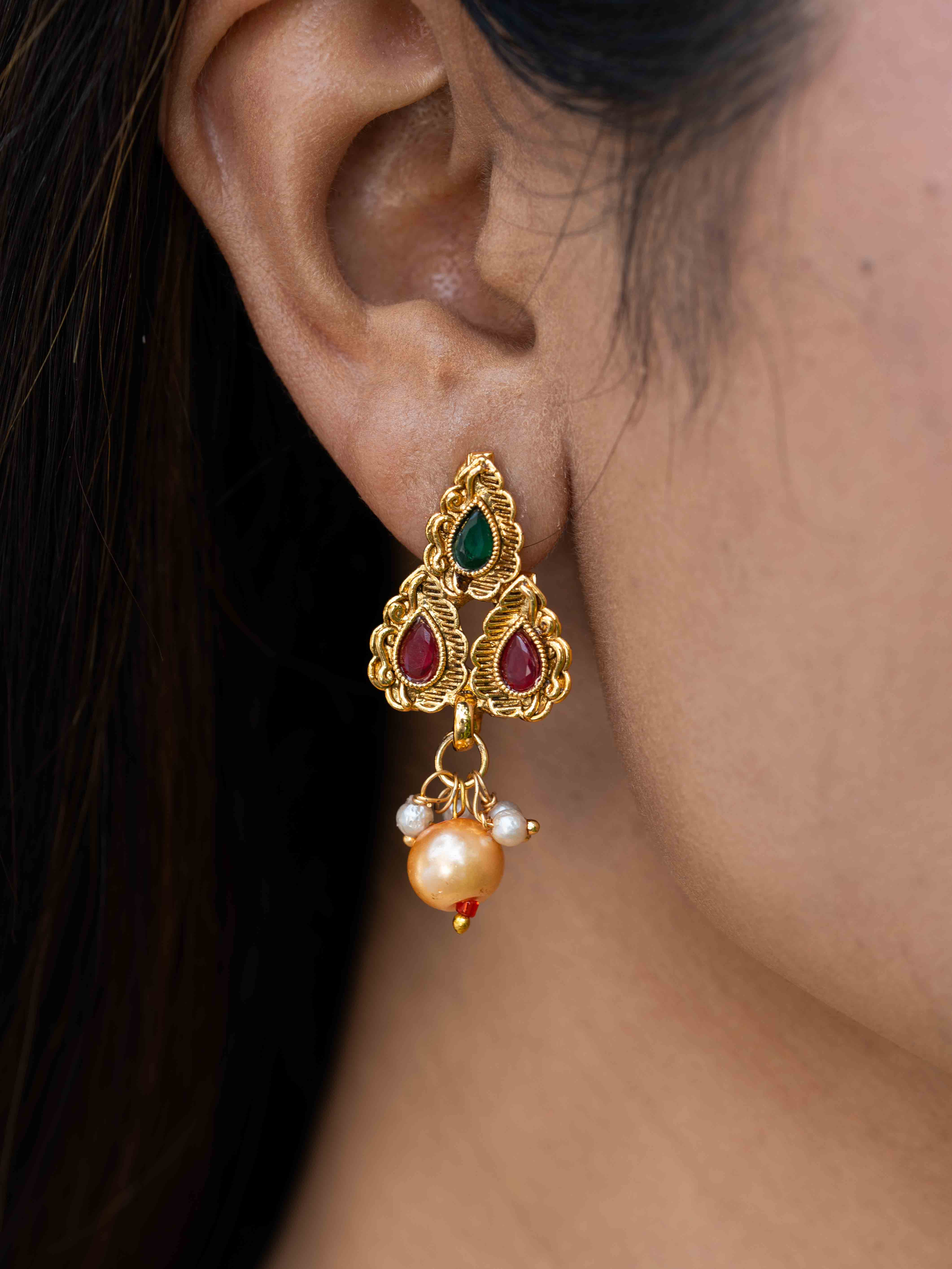 Rohini Gold look necklace set - Image 4