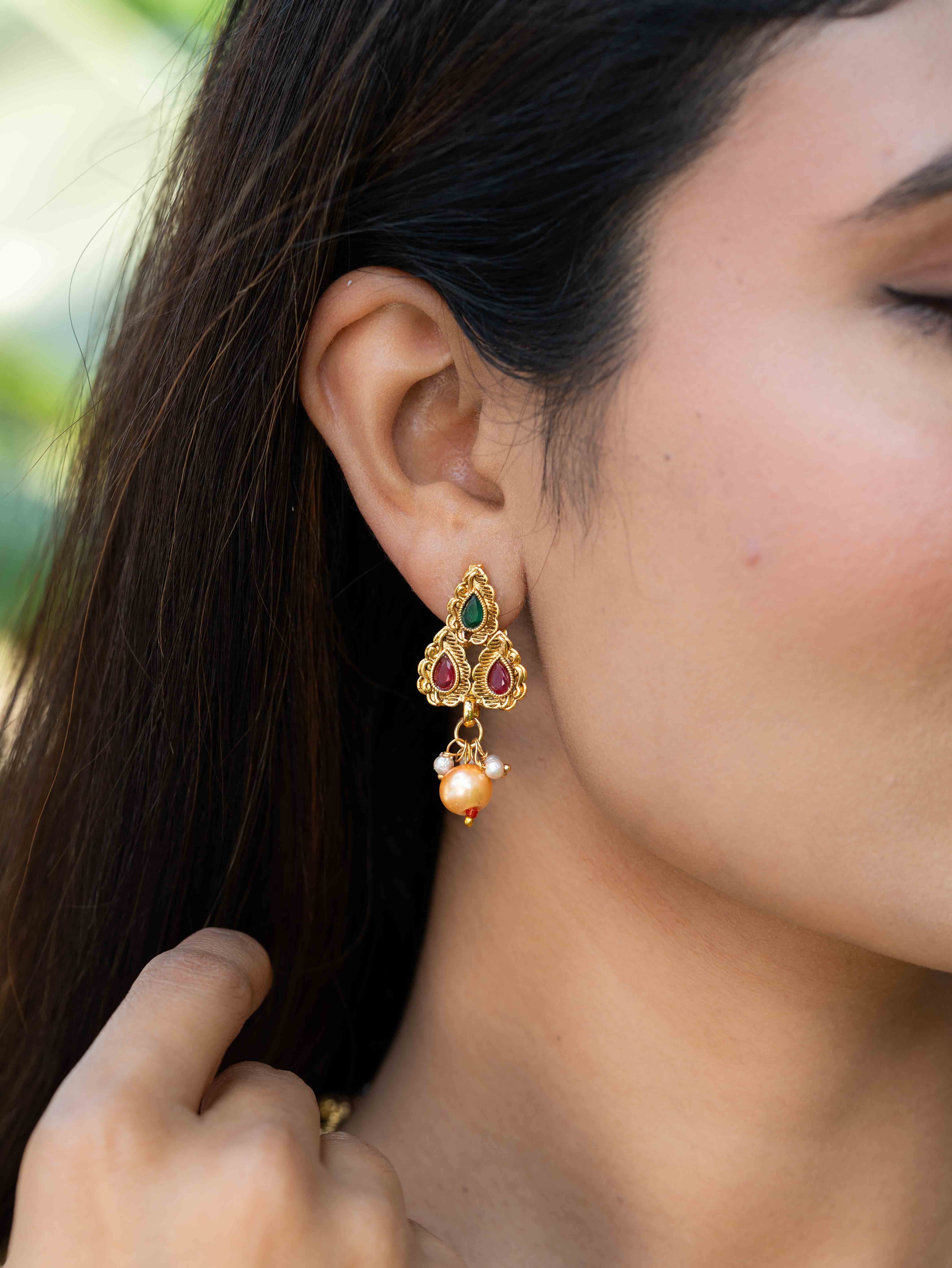 Rohini Gold look necklace set - Image 5