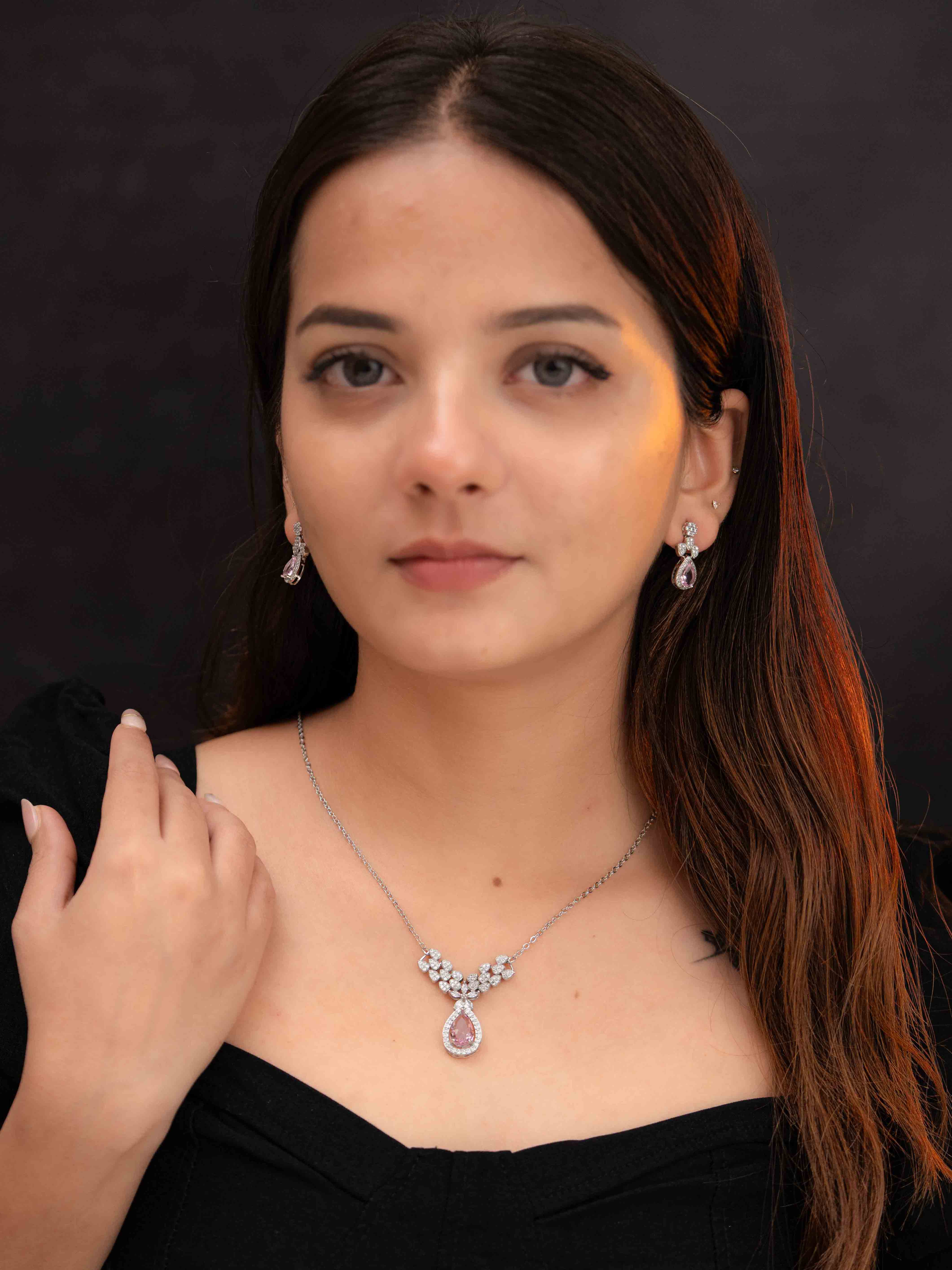 Vanya Silver Necklace Set - Image 4
