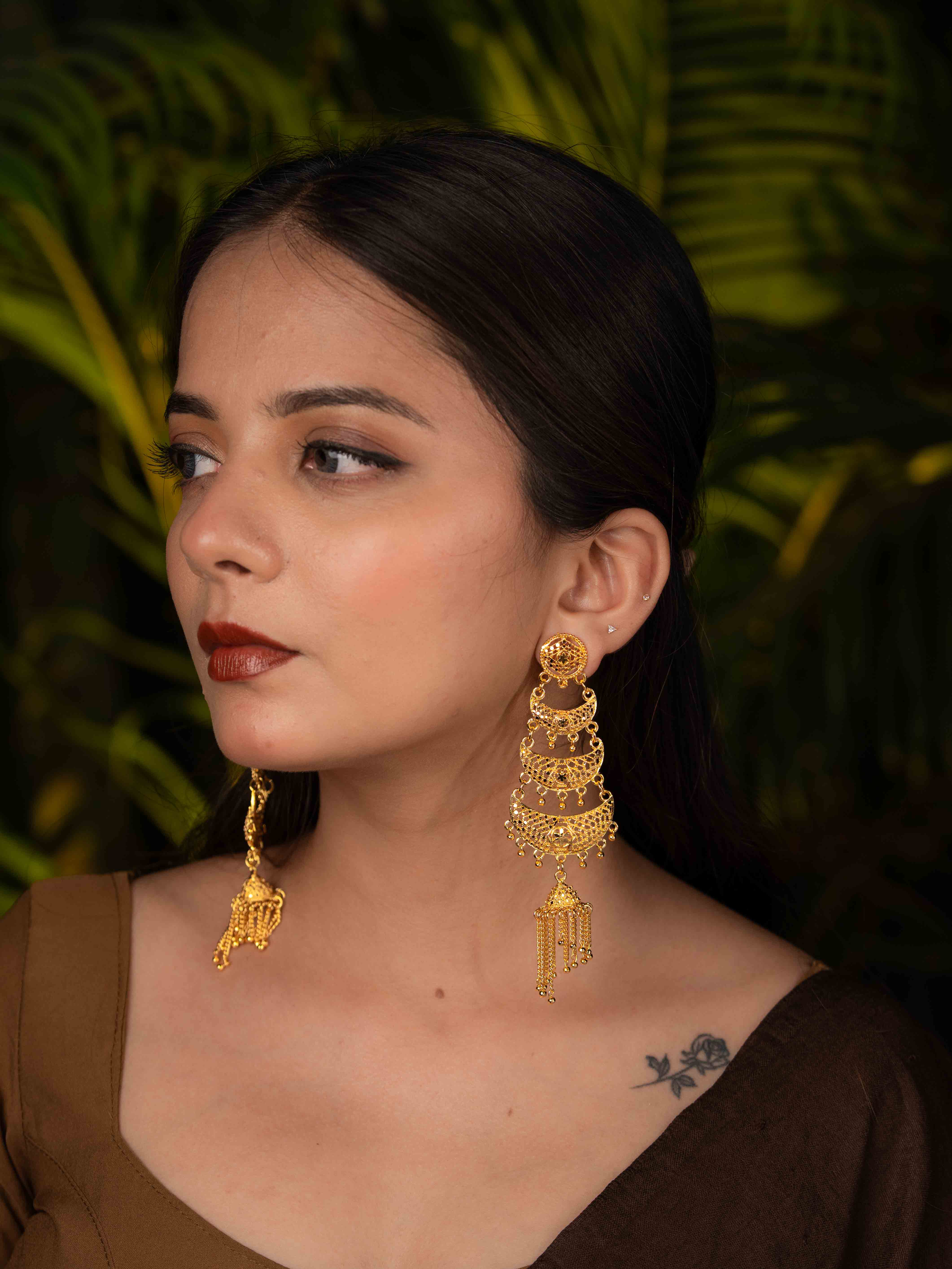 Shreya Long Gold Earrings - Image 3