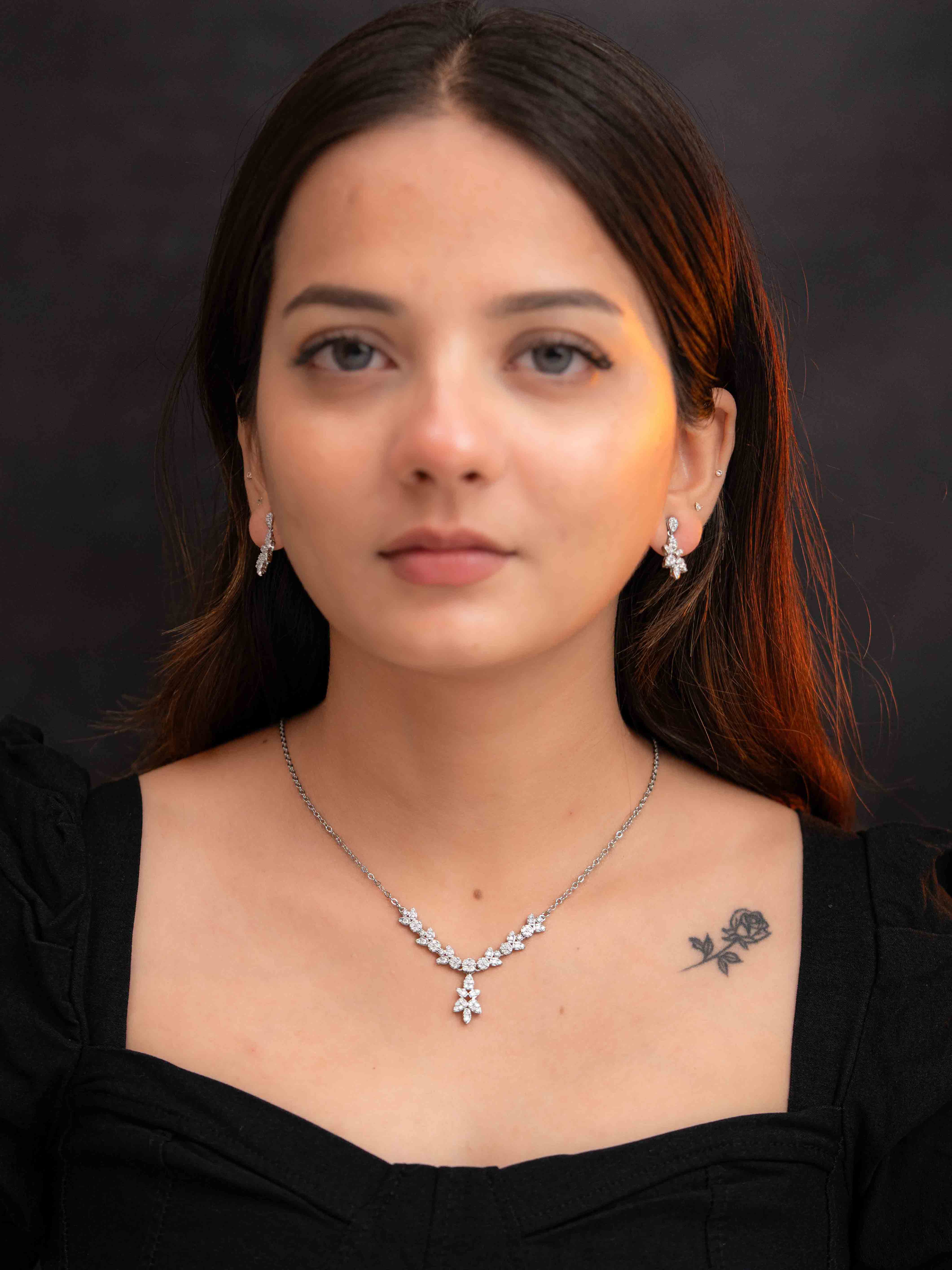 Alya Silver  Necklace Set - Image 3